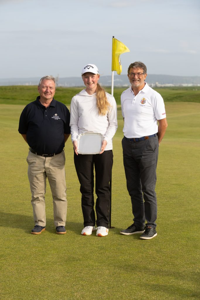 Wearside’s Millie Hixon masters the links and exam tension to claim North Eng...